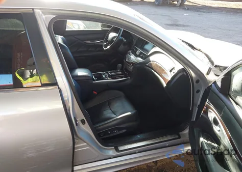 2011 Infiniti M37 z USA, uszkodzony, nr VIN JN1BY1AP0BM322526